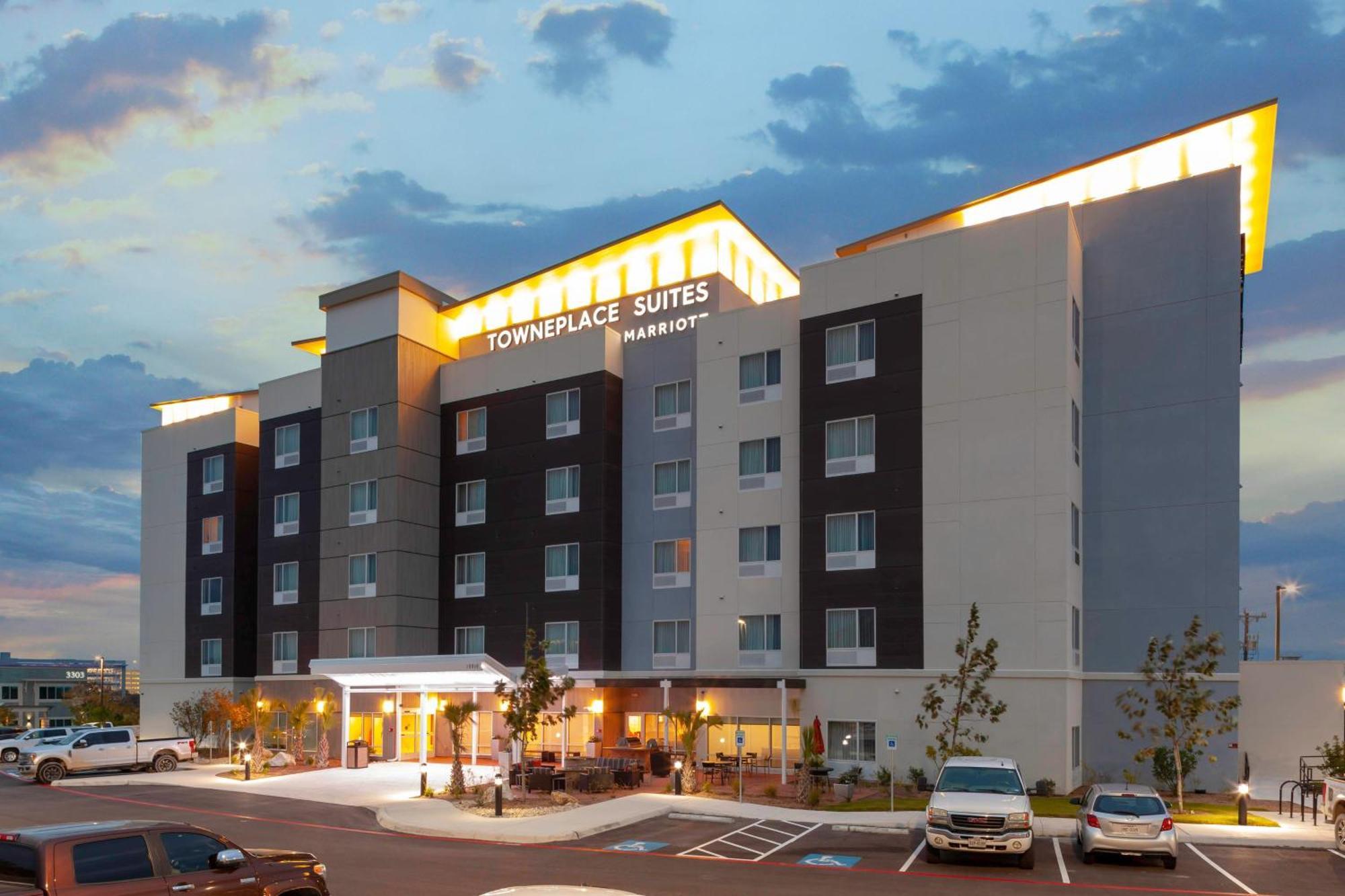Towneplace Suites By Marriott San Antonio Westover Hills Extérieur photo